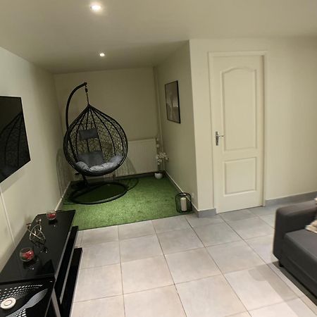 Appartement Cosy Proche Roissy Cdg Asterix Disneyland Paris Goussainville  Eksteriør billede
